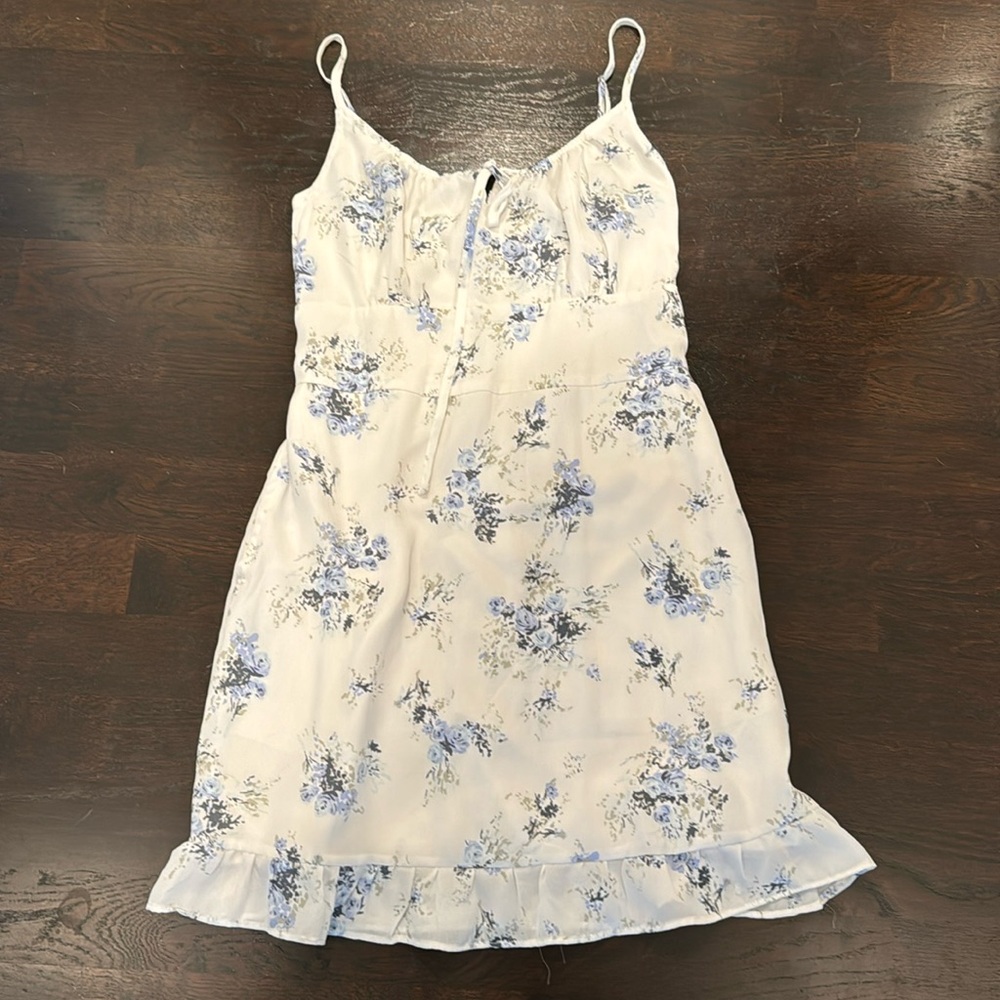 Abercrombie and Fitch, white floral dress, size medium